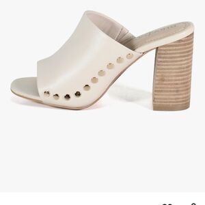 NWOB Diba True Twin Crest Women's Heeled Mules Size: 9‎
